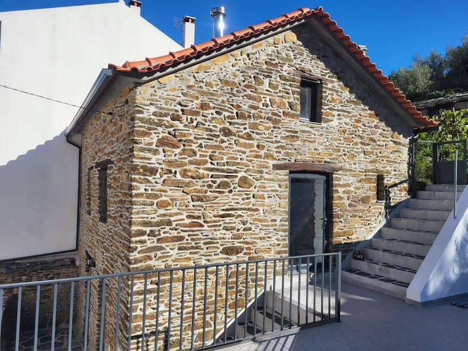 Chalet Da Silva House